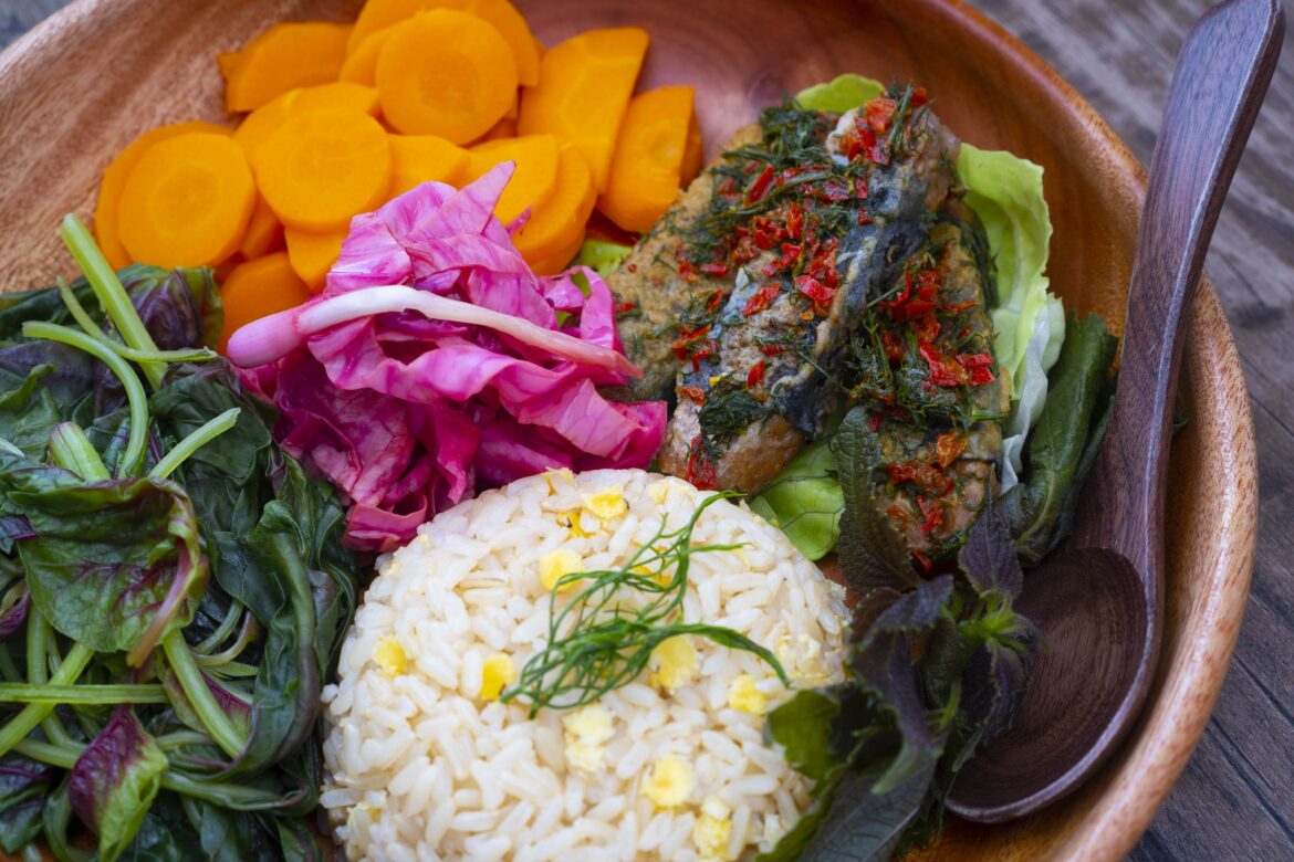 Chuyên gia dinh dưỡng Khánh Ngân hướng dẫn cách cải thiện hệ tiêu hóa và hết táo bón bền vững.